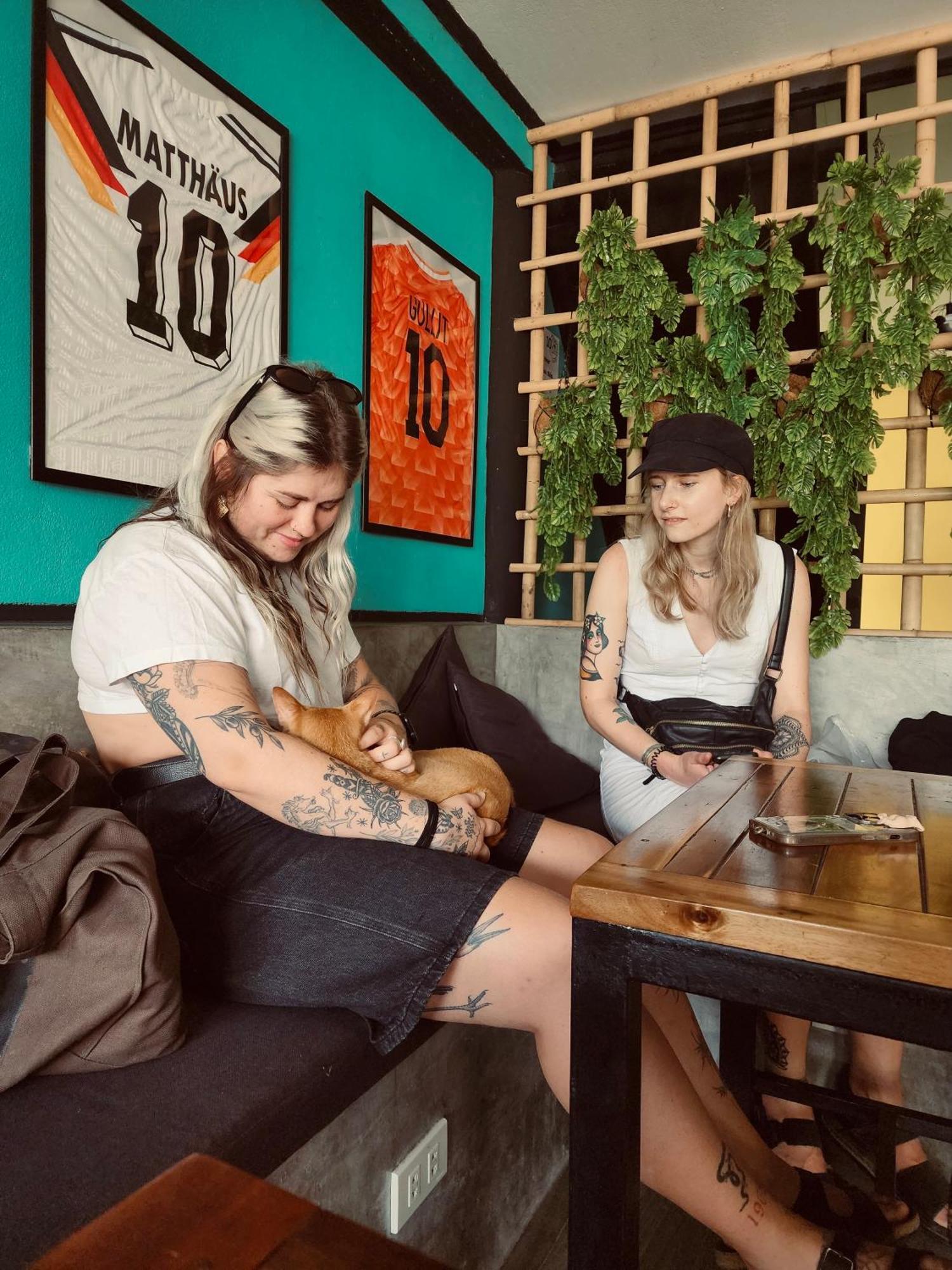 The 10 Club Hostel Тонг Сала Экстерьер фото
